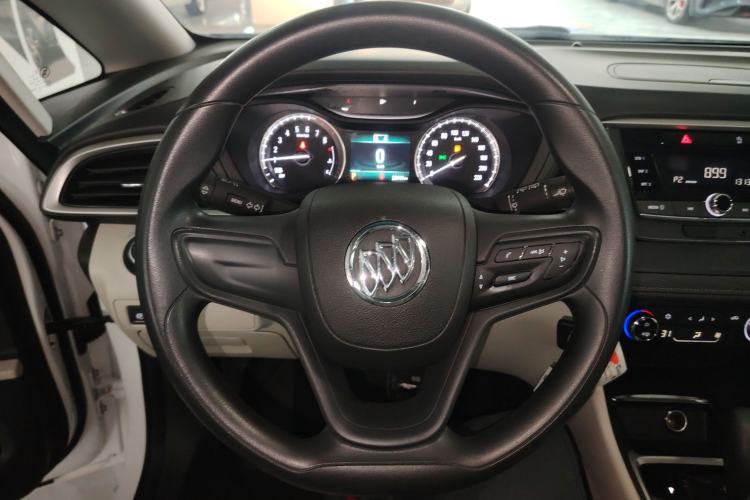 Used Buick GL6 2018 18T 6-Seater Elite Model
