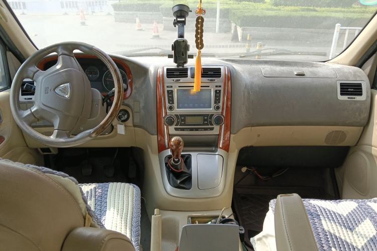 Used Foton MP-X E 2014 2.4L Wealth Express Comfort Edition 4G64