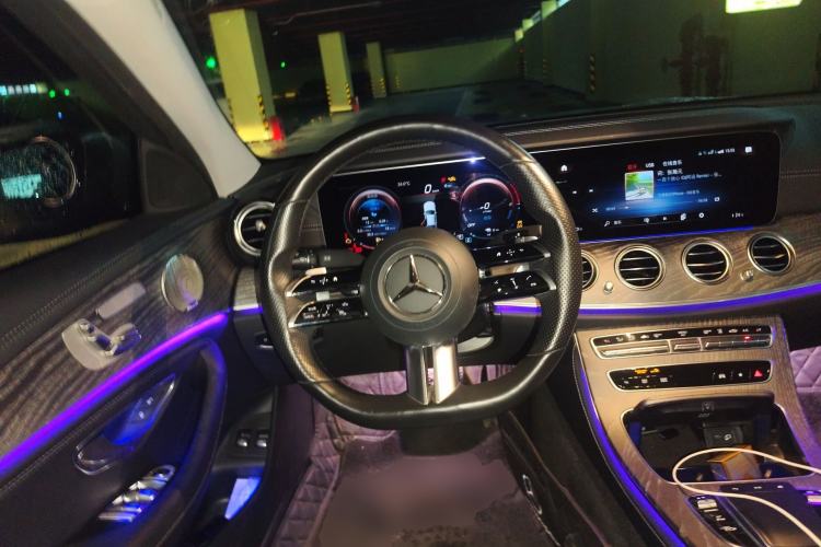 Used Mercedes-Benz E-Class New Energy 2021 E 350 e L Plug-in Hybrid Sports Sedan Steering Wheel