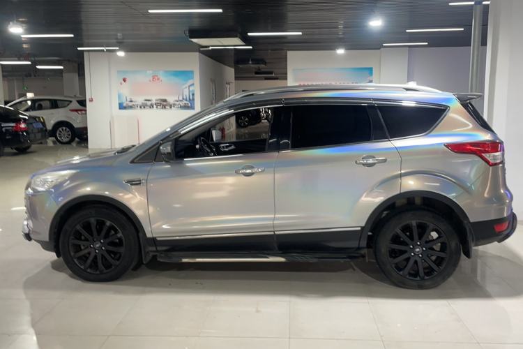 Used Ford Kuga 2015 2.0L GTDi Four-Wheel Drive Prestige Model
