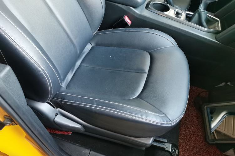 Used JMC Yuhu EV 2022 4x2 LX JX6510PA5BEV
