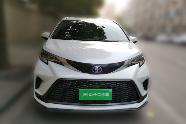 Used Toyota Granvia 2022 2.5L Hybrid Flagship Edition Front