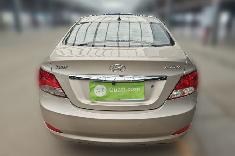 Used Hyundai Verna (older generation) 2010 Sedan 1.4L Manual Comfort GS Rear