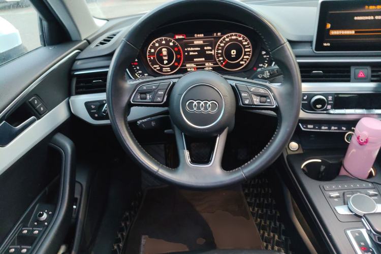 Used Audi A4L 2019 40 TFSI Fashion Edition China VI Emission Standard