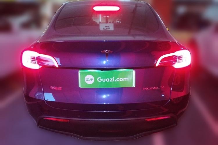 Used Tesla Model Y 2023 Long-Range All-Wheel-Drive Version