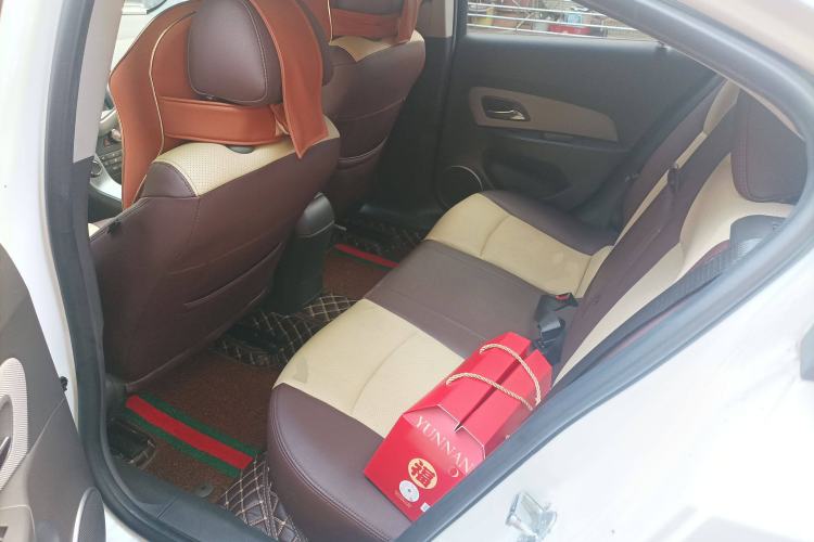 Used Chevrolet Cruze 2011 1.6L SE MT Transformers Edition