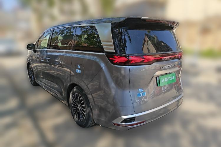 Used Denza D9 2022 DM-i 1040 Prestige Model