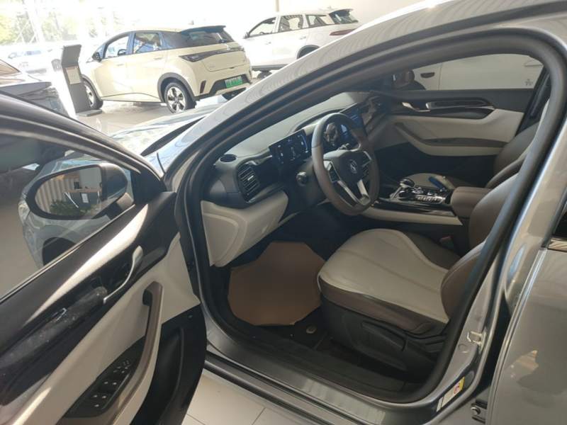 Used BYD Qin PLUS 2024 HONOR Edition DM-i 55KM Leading Model — 15