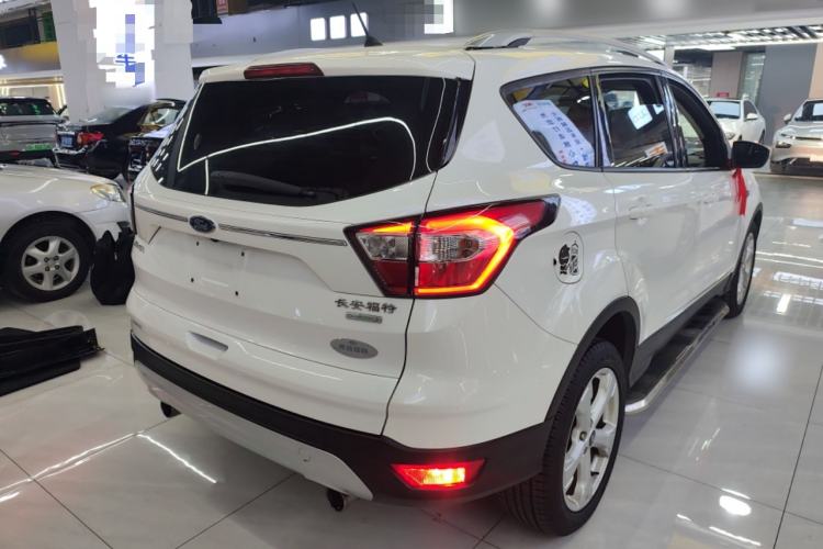 Used Ford Kuga 2017 EcoBoost 180 Two-Wheel-Drive Elite Trim