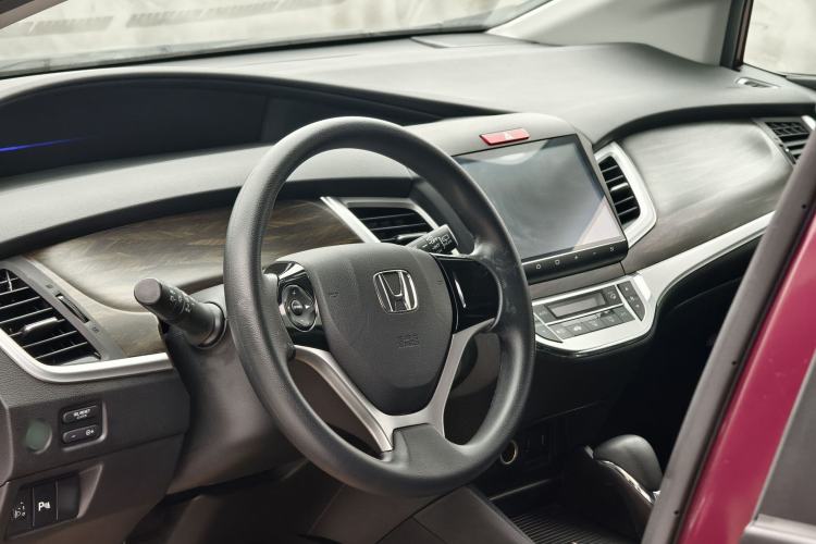 Used Honda Jade 2017 1.8L automatic Comfort version 5 seats