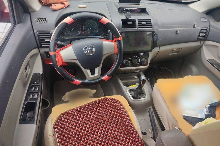 Used BAIC Weiwang M20 2014 1.5L practical type BJ415A Interior 2