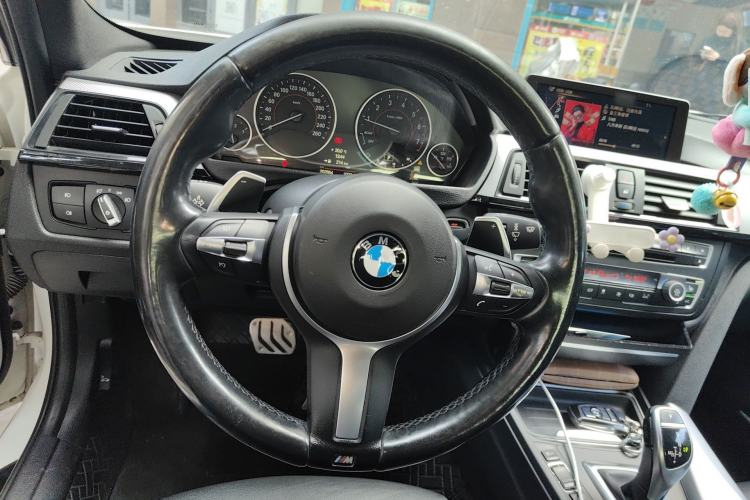 Used BMW 3 Series 2014 328i M Sport Edition Steering Wheel