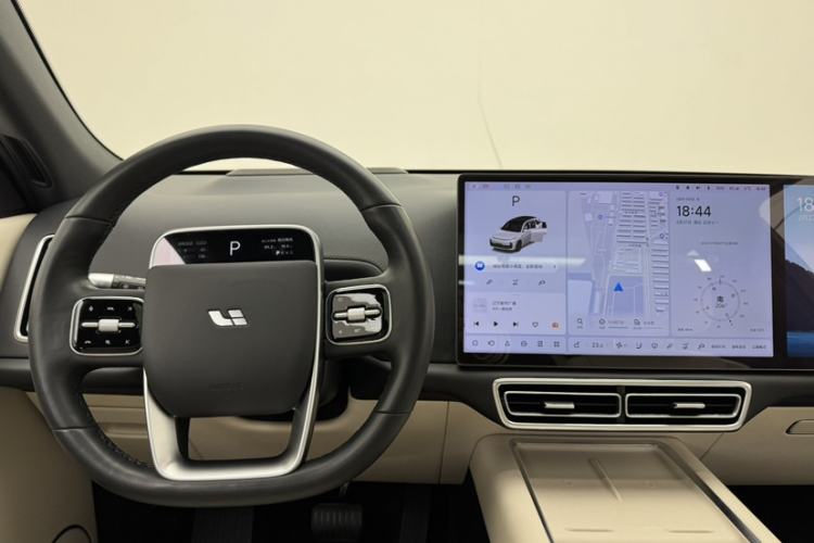 Used Li Auto L7 2023 Pro Model
