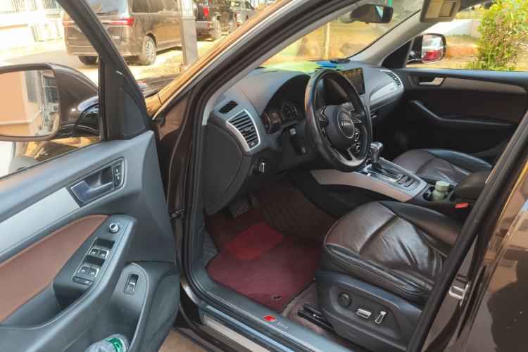 Used Audi Q5 2017 Plus 40 TFSI Ambition Model