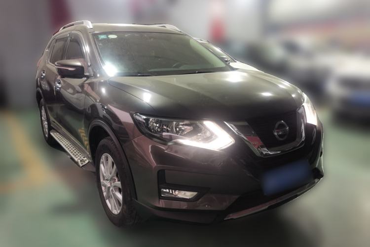 Used Nissan X-Trail 2017 2.0L CVT Comfort Edition 2WD Front Right 45 Deg