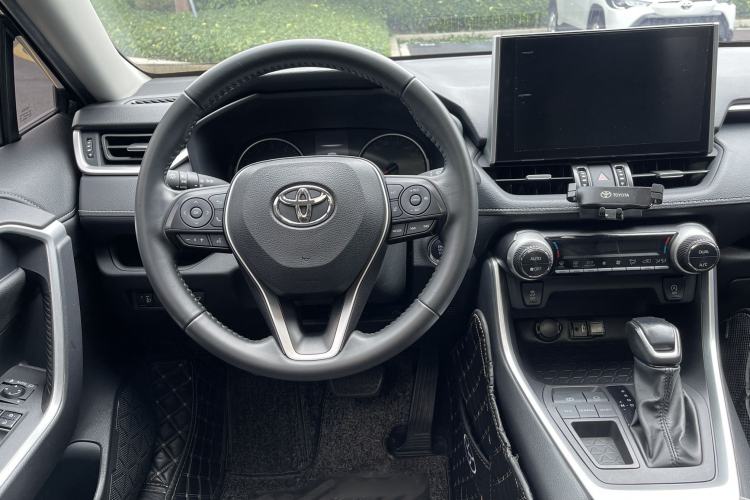 Used Toyota Wildlander 2022 2.0L CVT Two-Wheel Drive Luxury PLUS Edition