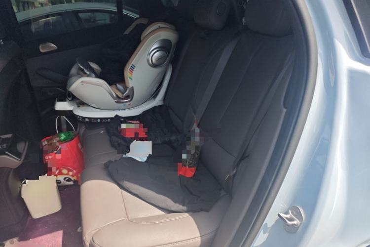 Used Nio ES7 2022 75 kWh Left Rear Seat