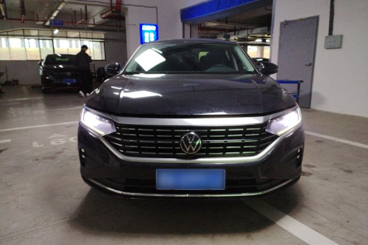 Used Volkswagen Passat 2025 Premium Version 380TSI Dragon Edition Front