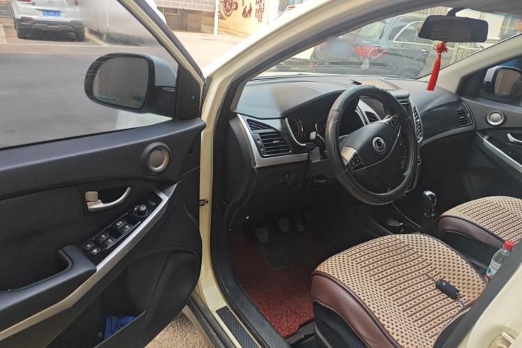 Used SsangYong Korando 2013 2.0L Gasoline Two-Wheel Drive Manual Comfort Edition