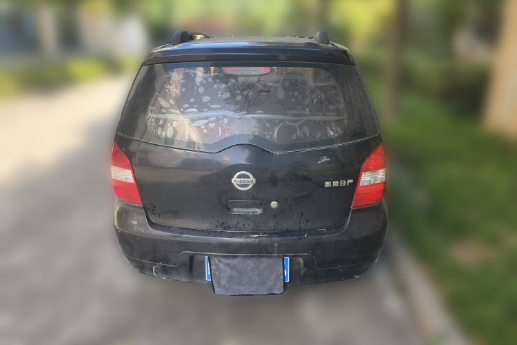 Used Nissan Livina 2010 Jingyue Edition 1.6L Manual All-Around Model
