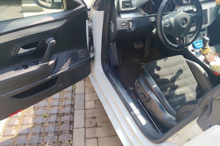 Used Volkswagen FAW-Volkswagen CC 2015 2.0 TSI Luxury Model Driver Seat