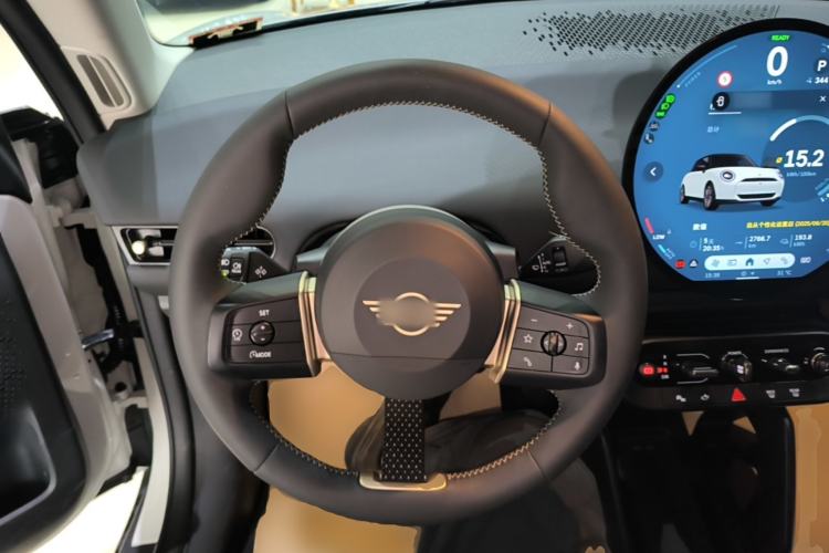 Used MINI Electric COOPER 2025 456km COOPER E Classic Style

