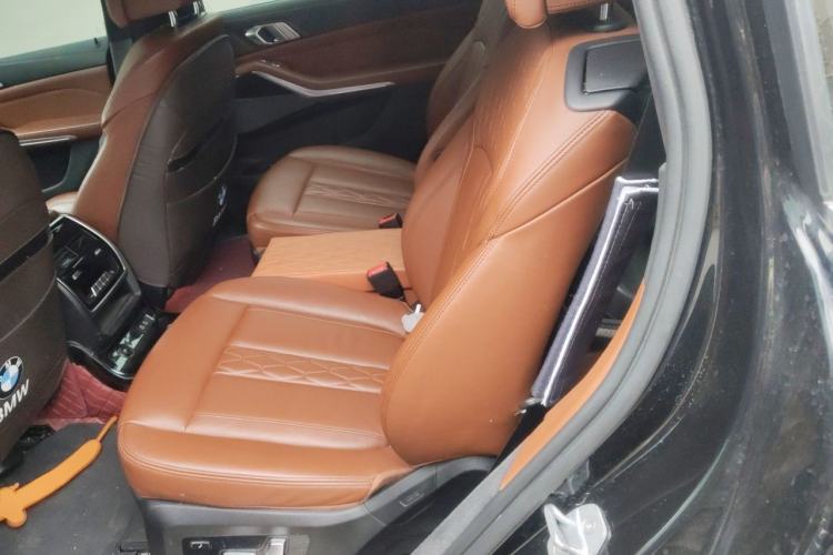 Used BMW X7 