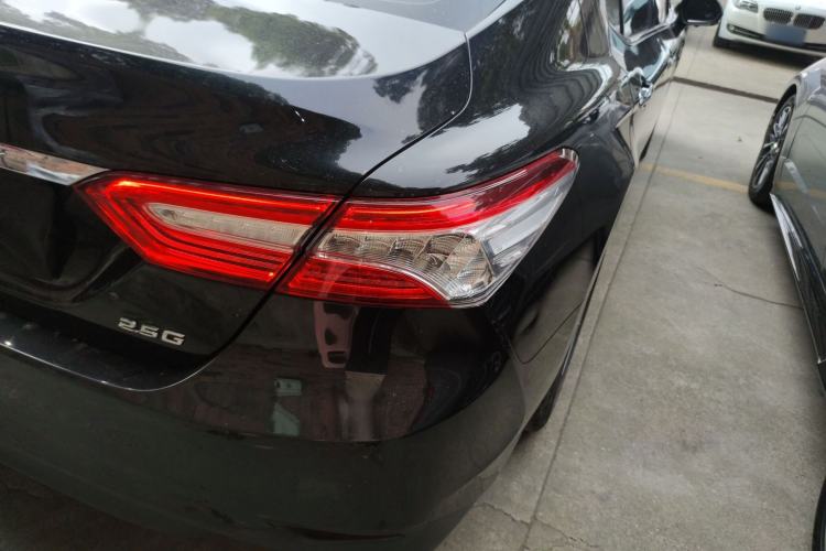 Used Toyota Camry 2018 2.5G Luxury Edition
