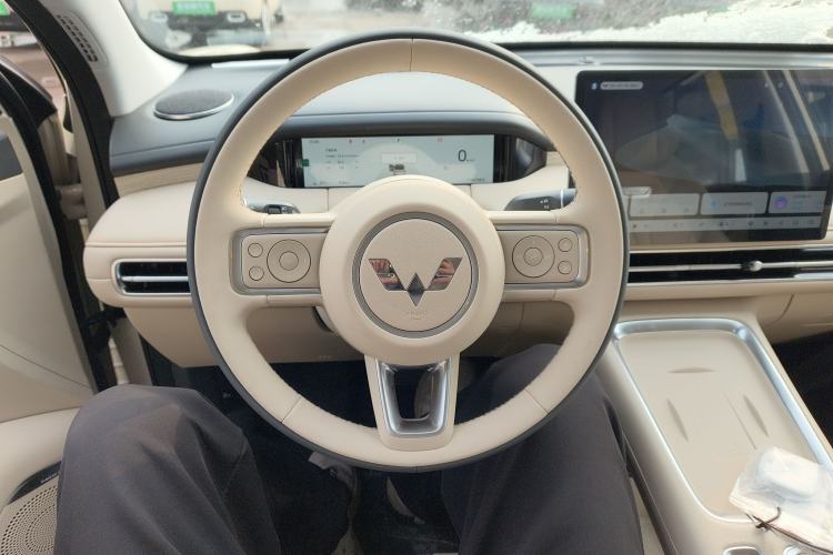 Used Wuling Bingo S 2025 Model 325km Deluxe Edition