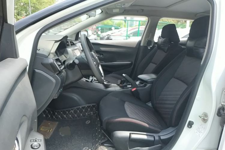 Used Nissan Lannia 2016 1.6L CVT Smart Cool Edition Left Front Seat