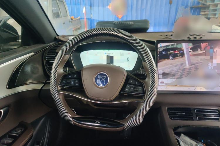 Used BYD Han 2024 DM-i Glory Edition 121KM Elite Model Steering Wheel
