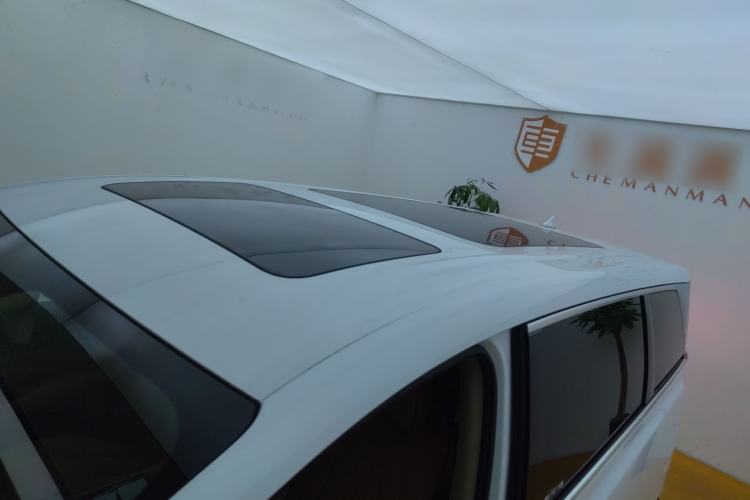 Used Denza D9 2024 EV 600 Four-Wheel-Drive Flagship Model Roof