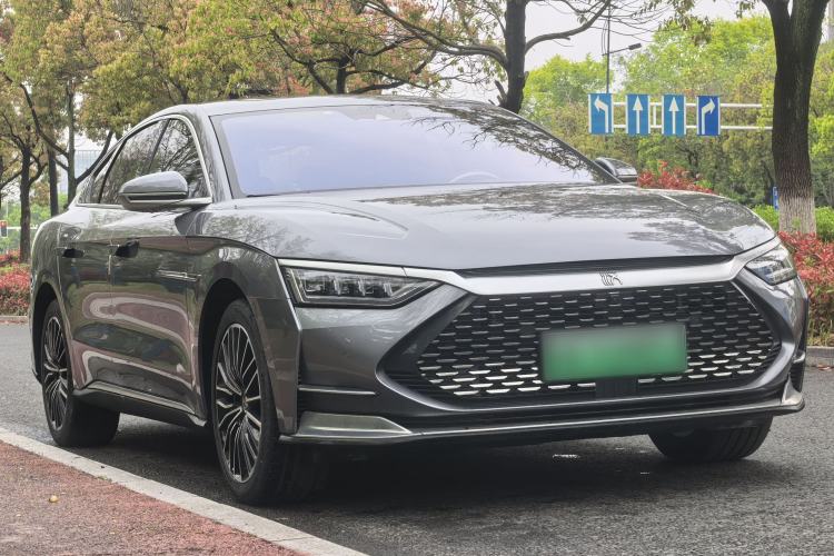 Used BYD Han 2020 DM Four-Wheel Drive Performance Edition Luxury Model Exterior 2