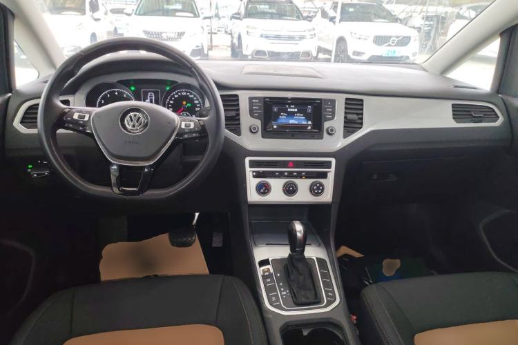 Used Volkswagen Golf Sportsvan 2016 230TSI Automatic Trend Edition