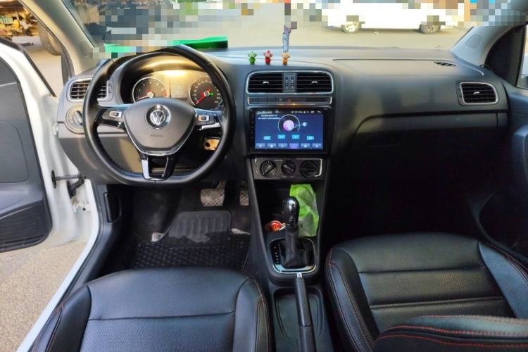 Used Volkswagen Polo 2016 1.6L Automatic Comfort Model
