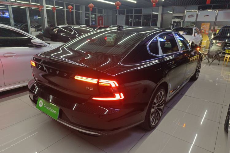 Used Volvo S90 2024 B5 Zhiyi Luxury Edition
