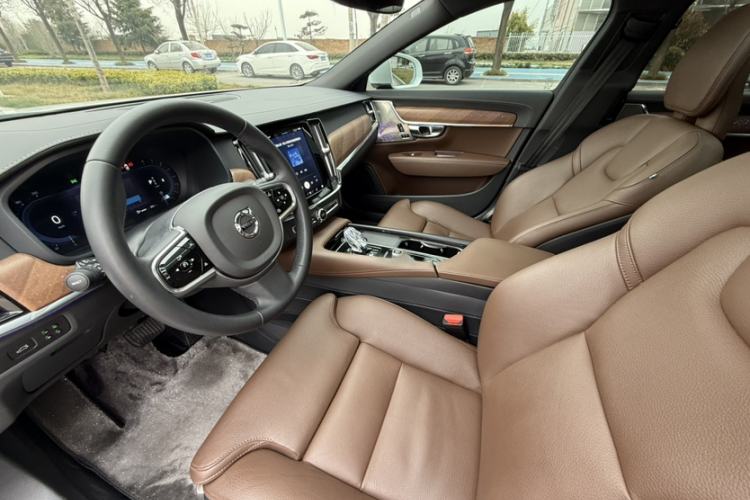 Used Volvo S90 2025 B5 Zhiyuan Luxury Edition