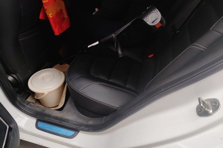 Used Geely Auto Emgrand GL 2018 1.8L Manual Elite Smart Connectivity Version
