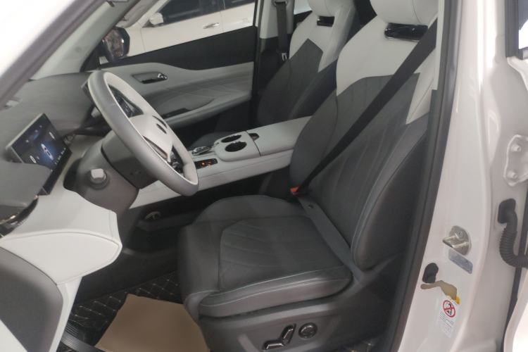 Used CHANGAN UNI-Z New Energy 2024 Blue Whale Smart Electric iDD 125km Excellence Model Left Front Seat