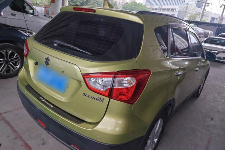 Used Suzuki S-Cross 2014 1.6L CVT Two-Wheel Drive Entry Model
