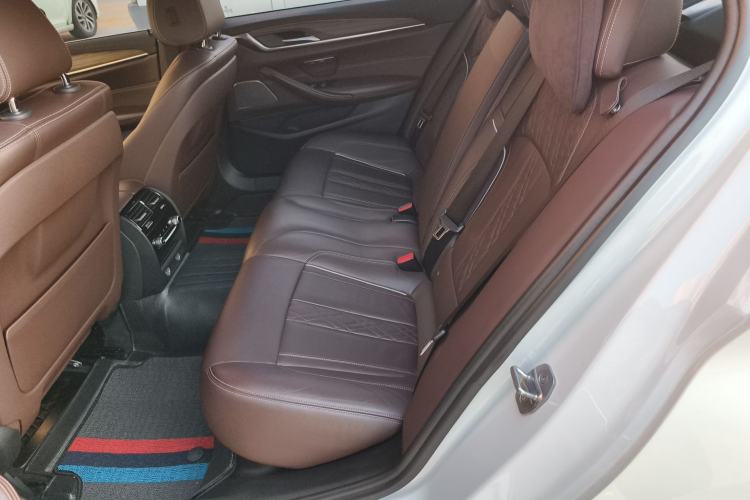 Used BMW 5 Series 2018 530Li Luxury Edition Premium Package Left Rear Seat