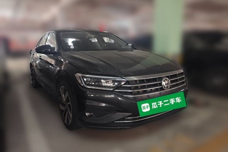 Used Volkswagen Sagitar 2021 280TSI DSG Excellence Edition Front Right 45 Deg