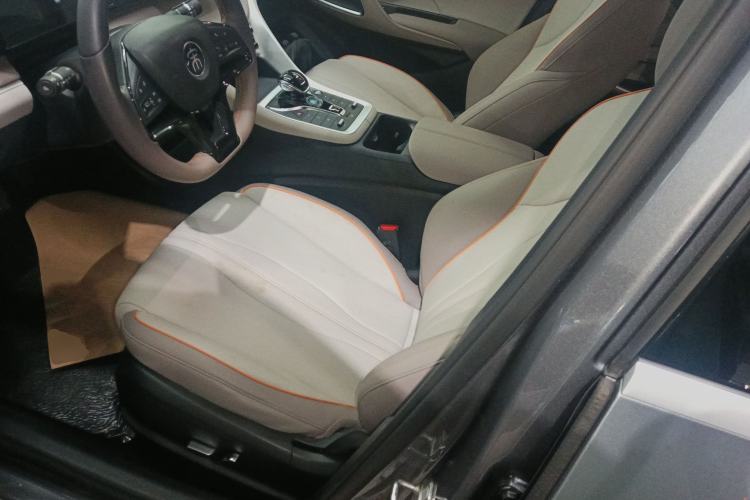 Used BYD Song Pro New Energy 2024 HONOR Edition DM-i 71KM Navigation Model Left Front Seat