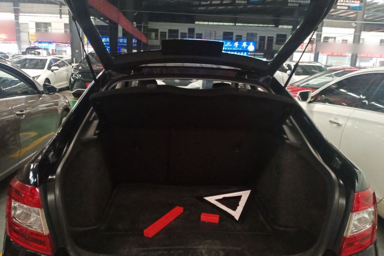 Used Skoda Octavia 2016 1.6L Automatic Chuanxing Edition Trunk