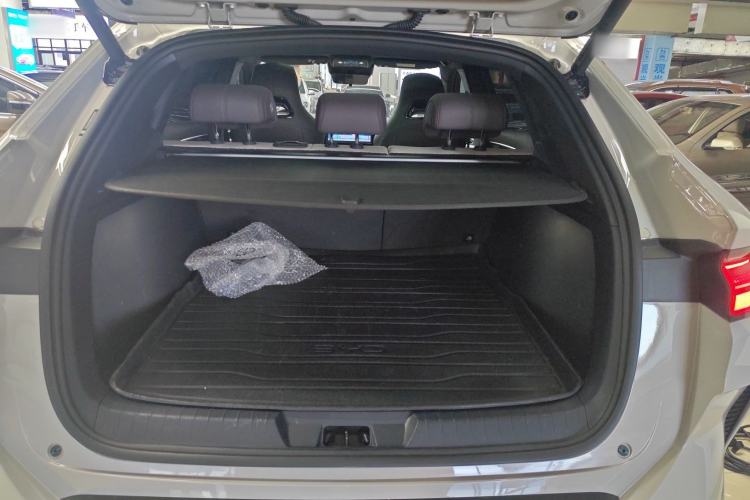 Used BYD Song PLUS New Energy 2025 EV 520km Luxury Version
