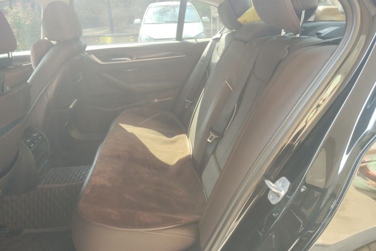 Used BMW 5 Series New Energy 2022 Updated Version 535Le Luxury Package Left Rear Seat