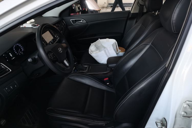 Used Hyundai Mistra 2016 1.6T Automatic Smart GLS
