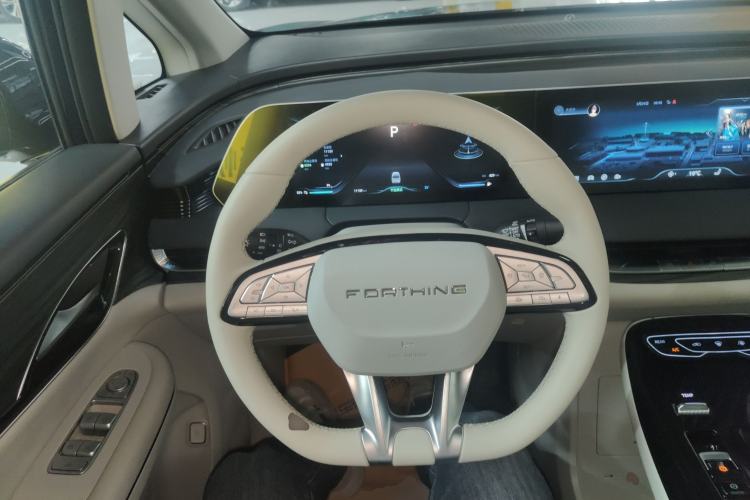 Used FORTHING Xinghai V9 2024 1.5TD 200km Qingyunti Series Premium Version Steering Wheel