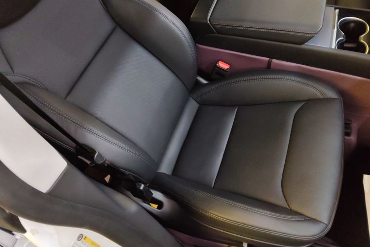 Used Tesla Model Y 2025 Rear-Wheel Drive First Edition