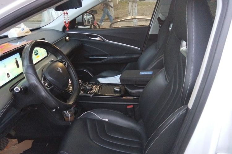 Used NETA U 2022 Zhi400 Pro Ternary Lithium Left Front Seat